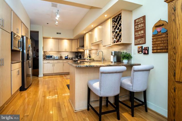 336 OVERLOOK LN, Conshohocken, PA 19428