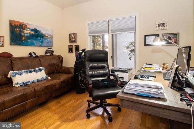 336 OVERLOOK LN, Conshohocken, PA 19428