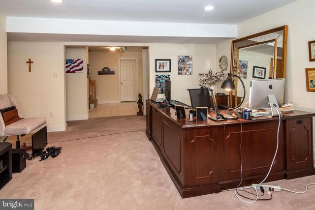 336 OVERLOOK LN, Conshohocken, PA 19428