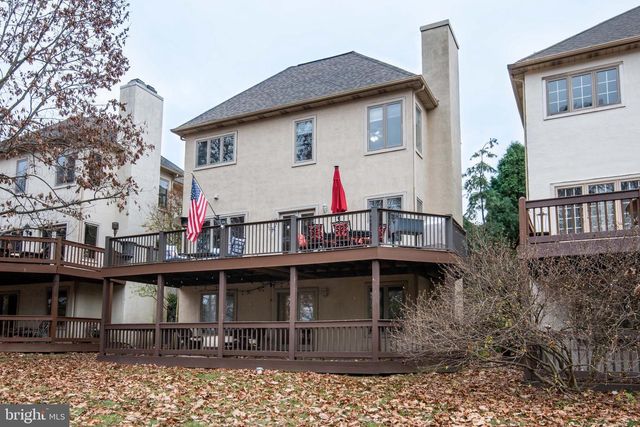 336 OVERLOOK LN, Conshohocken, PA 19428