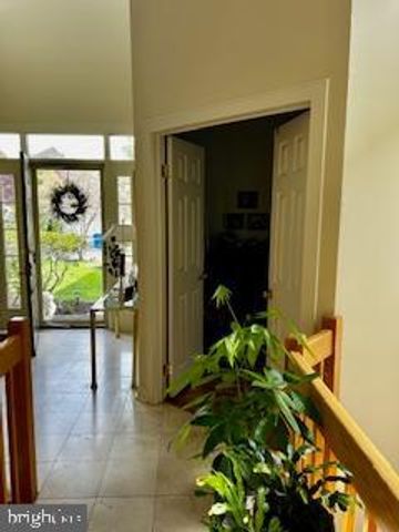 336 OVERLOOK LN, Conshohocken, PA 19428