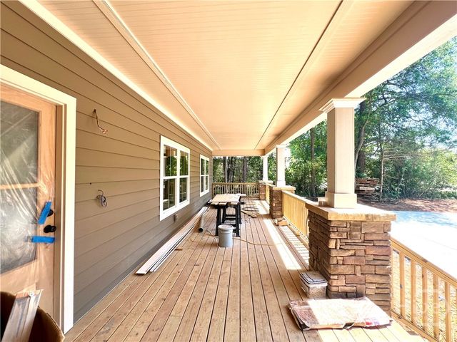 364 Live Oak Lane, Comer, GA 30629