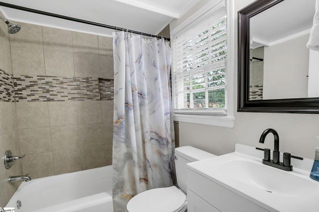 53 Bagwell Circle, Greenville, SC 29605