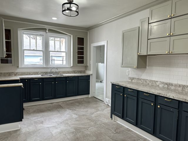 337 Jefferson Street, Mansfield, LA 71052