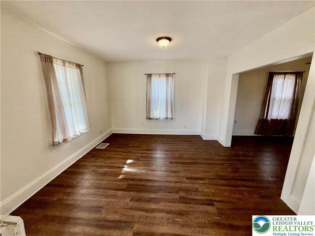 2955 Middletown Road, Bethlehem Twp, PA 18020