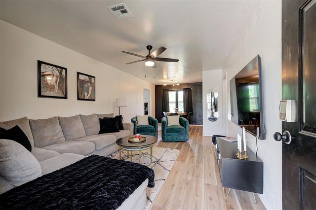401 E Northrup Drive, Midwest City, OK 73110