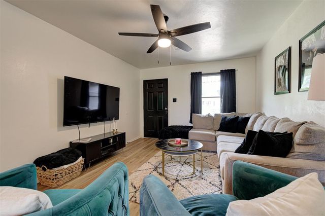 401 E Northrup Drive, Midwest City, OK 73110