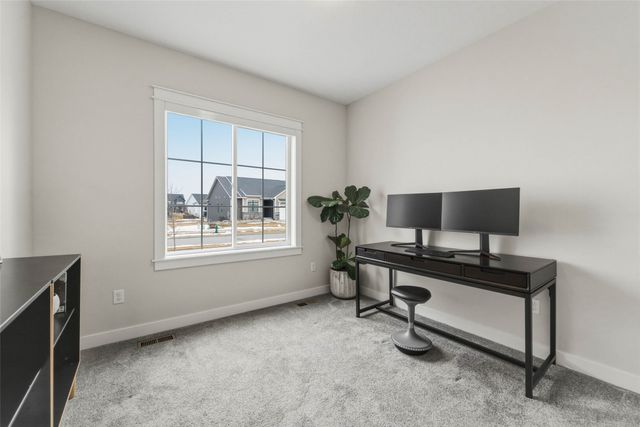 5813 McFarland Avenue, Ames, IA 50010