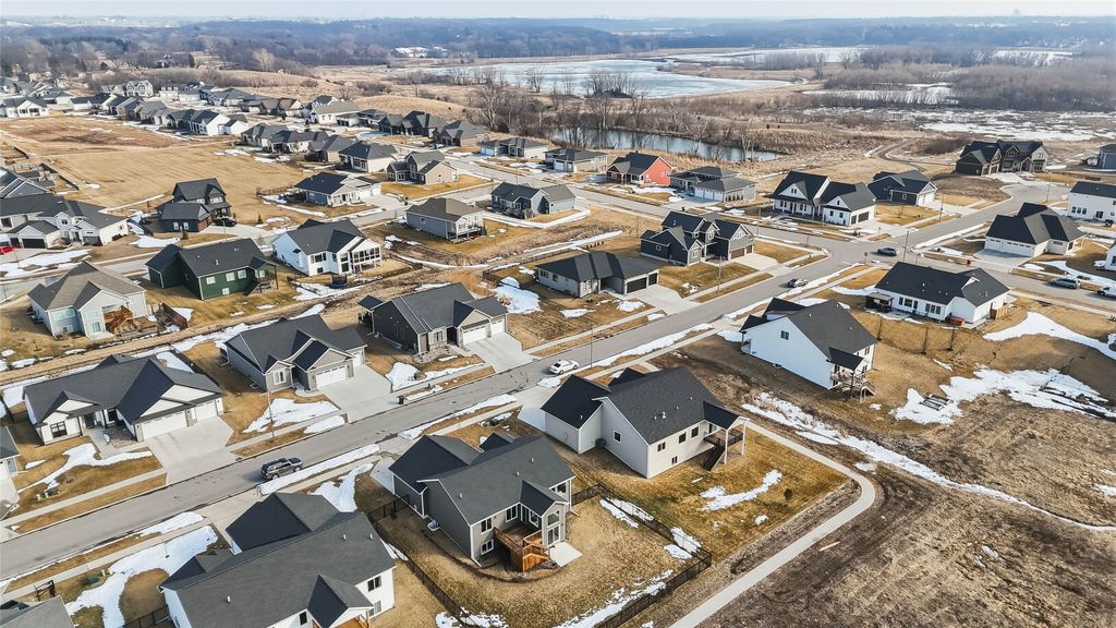 5813 McFarland Avenue, Ames, IA 50010