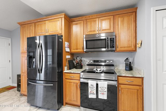 1249 BEE Street N, Orange Park, FL 32065