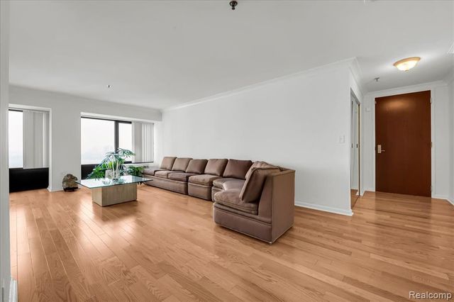 1001 W Jefferson Avenue 13B, Detroit, MI 48226