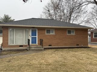 711 N Kenilworth Avenue, Elmhurst, IL 60126