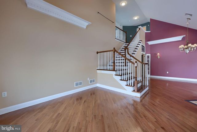 1805 CONEWAGO LN, Lancaster, PA 17601