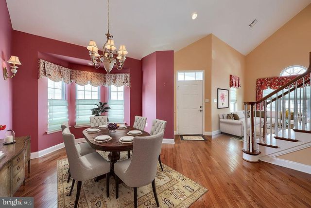 1805 CONEWAGO LN, Lancaster, PA 17601