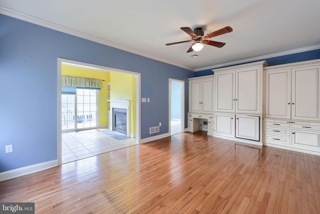 1805 CONEWAGO LN, Lancaster, PA 17601