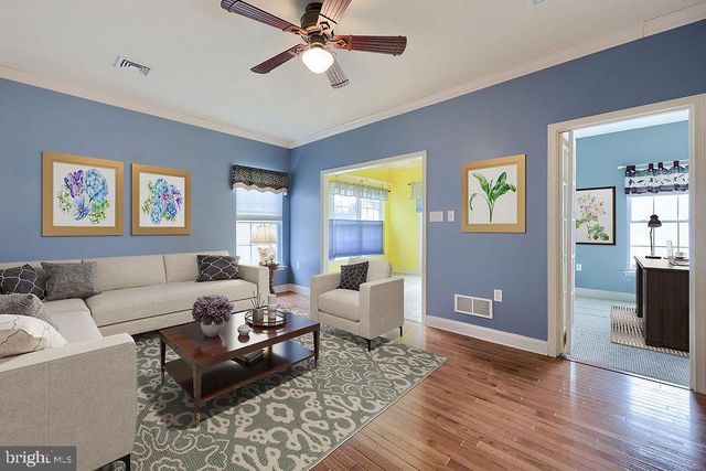 1805 CONEWAGO LN, Lancaster, PA 17601