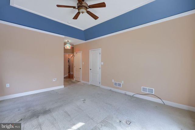 1805 CONEWAGO LN, Lancaster, PA 17601