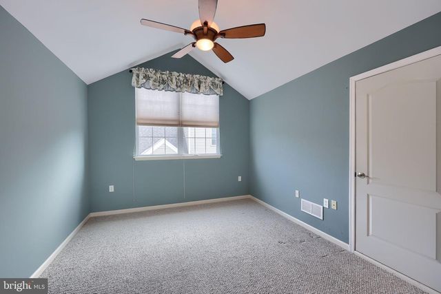 1805 CONEWAGO LN, Lancaster, PA 17601