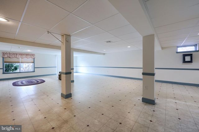 1805 CONEWAGO LN, Lancaster, PA 17601