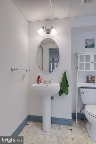 1805 CONEWAGO LN, Lancaster, PA 17601