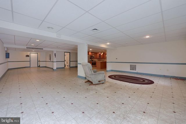 1805 CONEWAGO LN, Lancaster, PA 17601