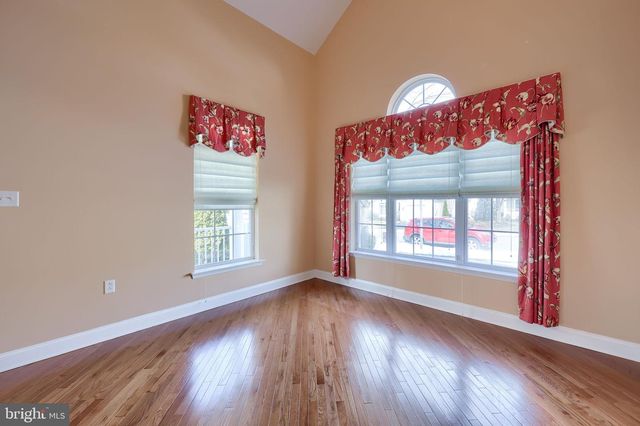 1805 CONEWAGO LN, Lancaster, PA 17601