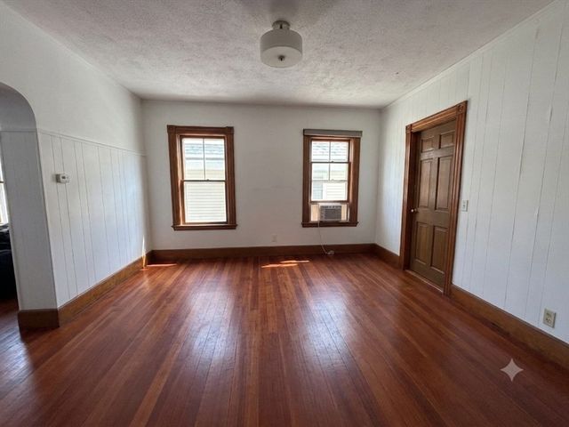 58 Willow Ave 58A, Somerville, MA 02144