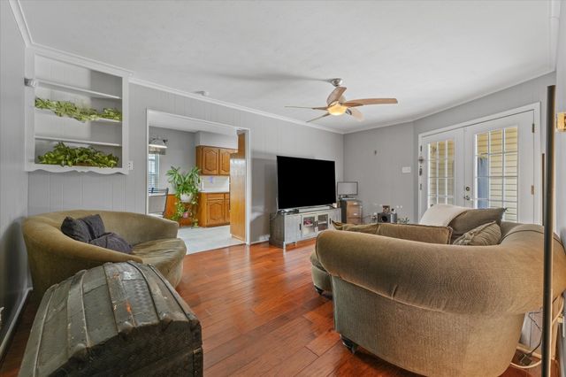 1233 Bardfield Avenue, Garland, TX 75041