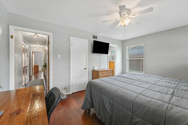 1233 Bardfield Avenue, Garland, TX 75041