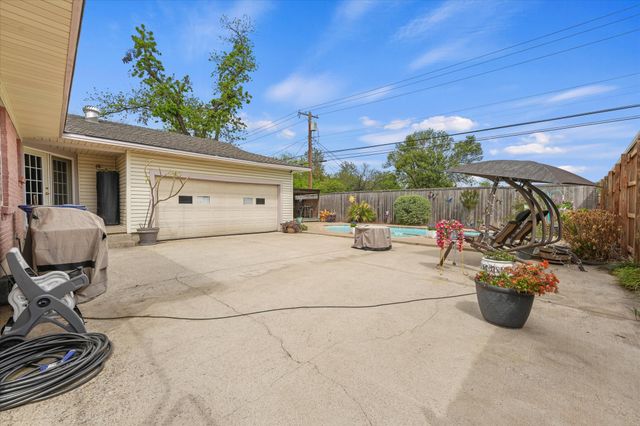 1233 Bardfield Avenue, Garland, TX 75041