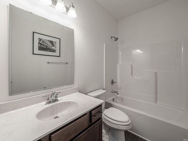 5480 Baywater Drive, Newburgh, IN 47630