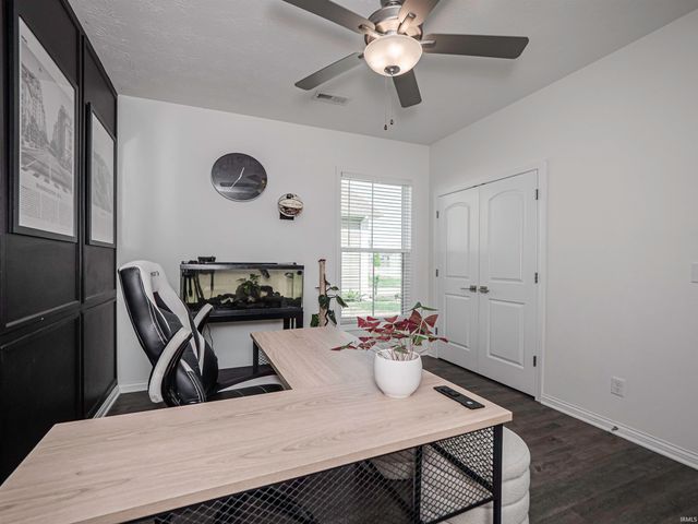 5480 Baywater Drive, Newburgh, IN 47630