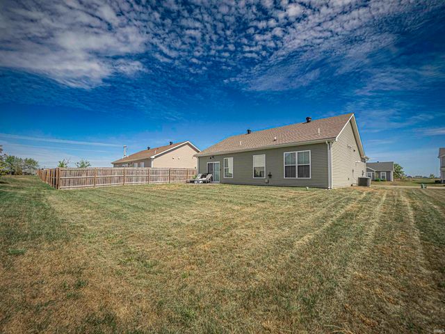 5480 Baywater Drive, Newburgh, IN 47630
