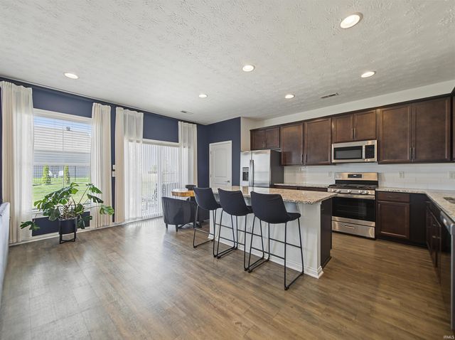 5480 Baywater Drive, Newburgh, IN 47630