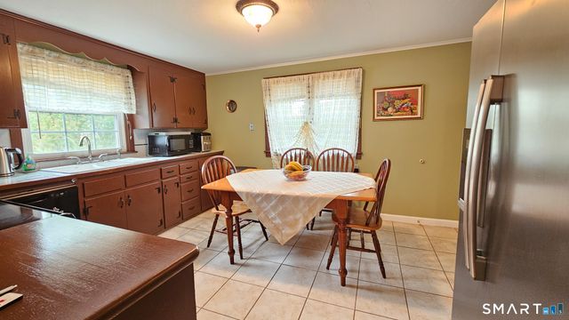 384 Long Hill Road, South Windsor, CT 06074