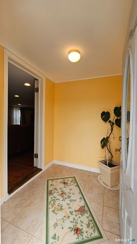 384 Long Hill Road, South Windsor, CT 06074