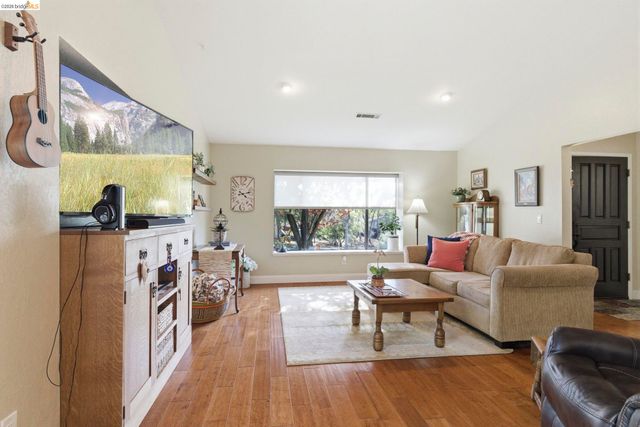 12930 Beckwith Cir, Sonora, CA 95370