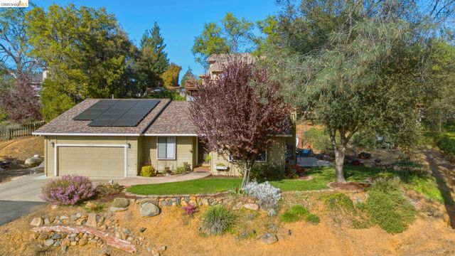 12930 Beckwith Cir, Sonora, CA 95370