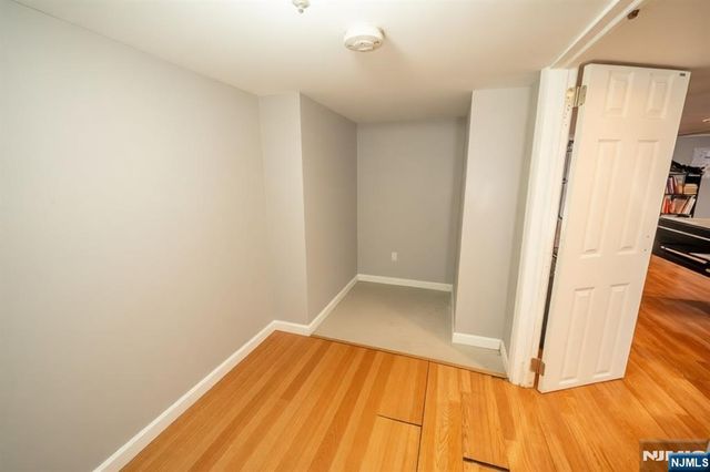 20 Maple Street, West Orange, NJ 07052