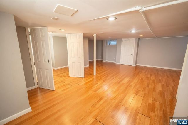 20 Maple Street, West Orange, NJ 07052