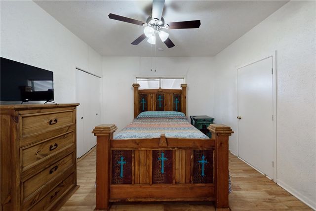 202 South Broadway Street, Caldwell, TX 77836