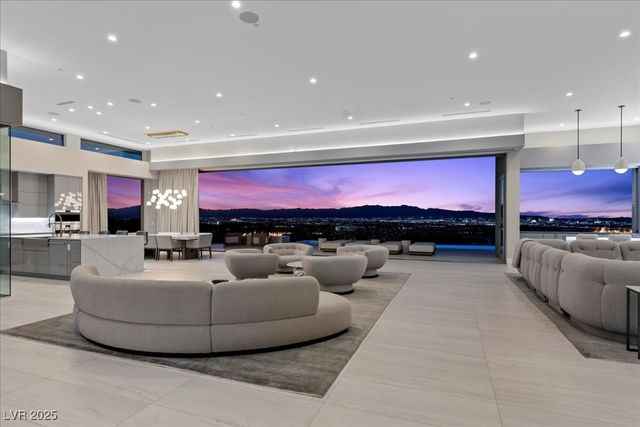 615 Scenic Rim Drive, Henderson, NV 89012