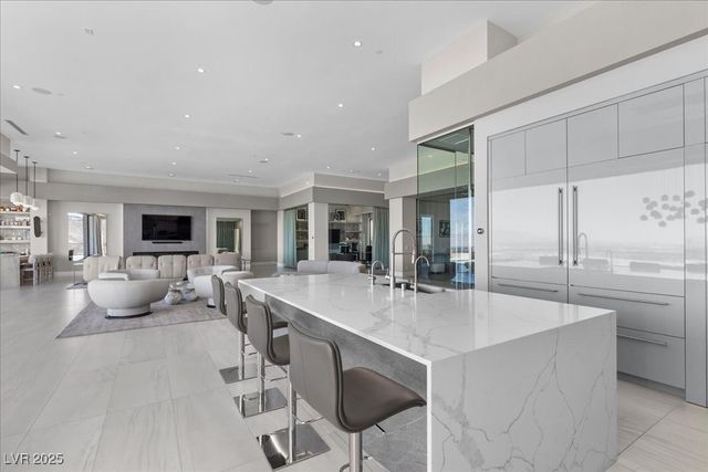 615 Scenic Rim Drive, Henderson, NV 89012