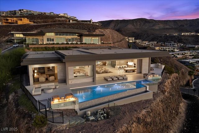 615 Scenic Rim Drive, Henderson, NV 89012