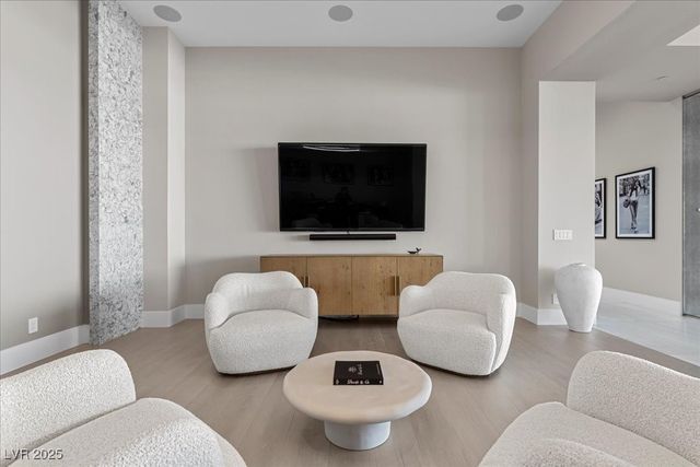 615 Scenic Rim Drive, Henderson, NV 89012