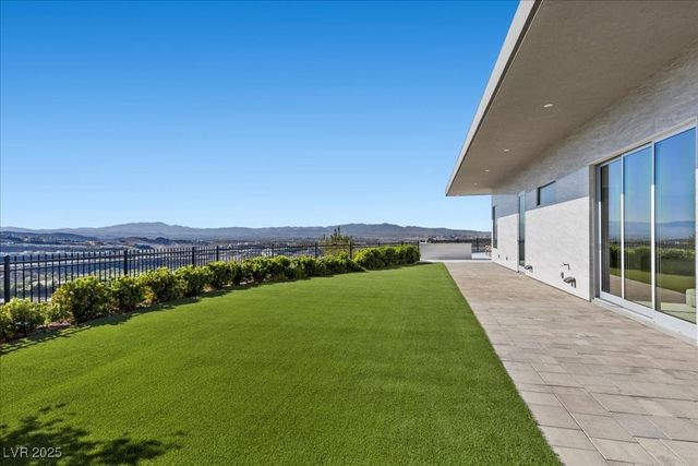 615 Scenic Rim Drive, Henderson, NV 89012