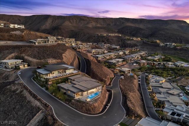 615 Scenic Rim Drive, Henderson, NV 89012