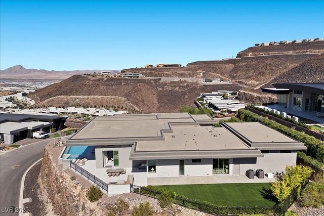 615 Scenic Rim Drive, Henderson, NV 89012