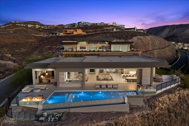 615 Scenic Rim Drive, Henderson, NV 89012