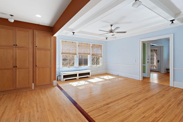 3013 James Avenue S, Minneapolis, MN 55408